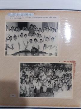 Presiden Soekarno Menyaksikan Pertunjukan Kinder Subade di Bukittinggi