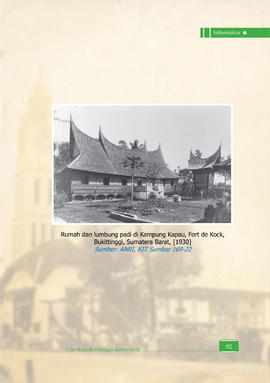 Rumah dan Lumbung Padi di Kampung Kapau Fort de Kock, Bukittinggi Sumatera Barat 1930