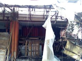 Foto 65 Puing-Puing Bekas Kebakaran pada Toko di Lantai 1 Pasar Atas Bukittinggi