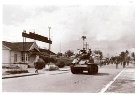 Pasukan Tank Memasuki Kota Bukittinggi