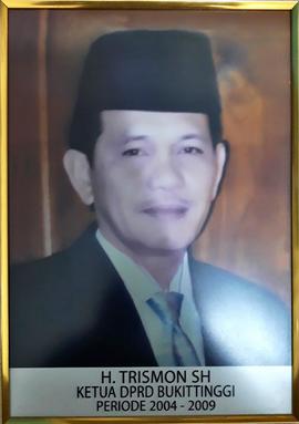 H. Trismon, SH. Ketua DPRD Kota Bukittinggi periode 2004-2009