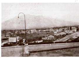 Pemandangan di Kota Bukittinggi pada suasana Pemilu Tahun 1955