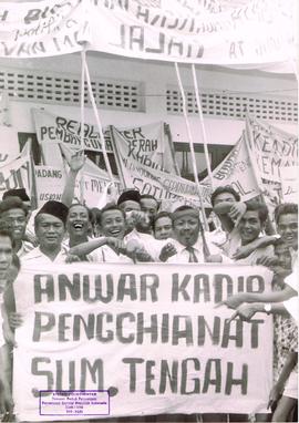 Demo Rakyat Sumatera Tengah Menentang Tokoh PKI "Anwar Saidi"